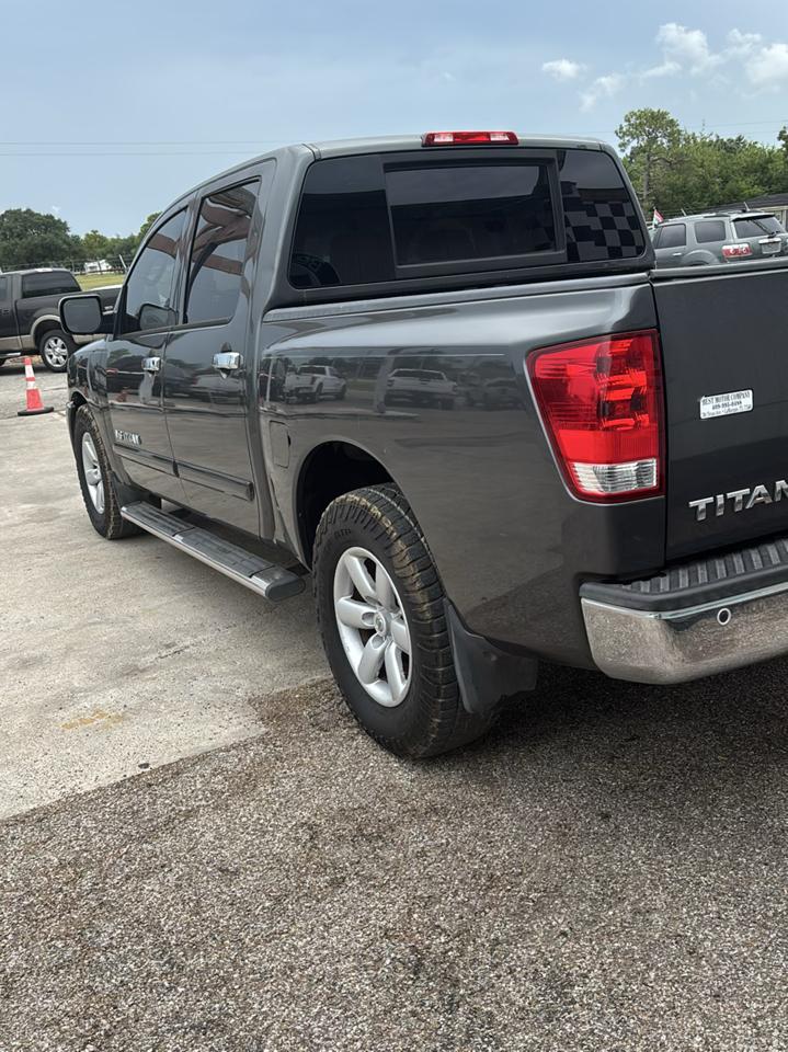 Nissan Titan S Crew Cab 2WD 2011