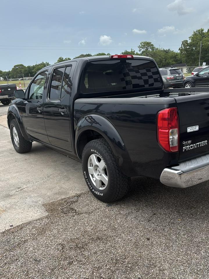 Nissan Frontier LE Crew Cab 2WD 2006