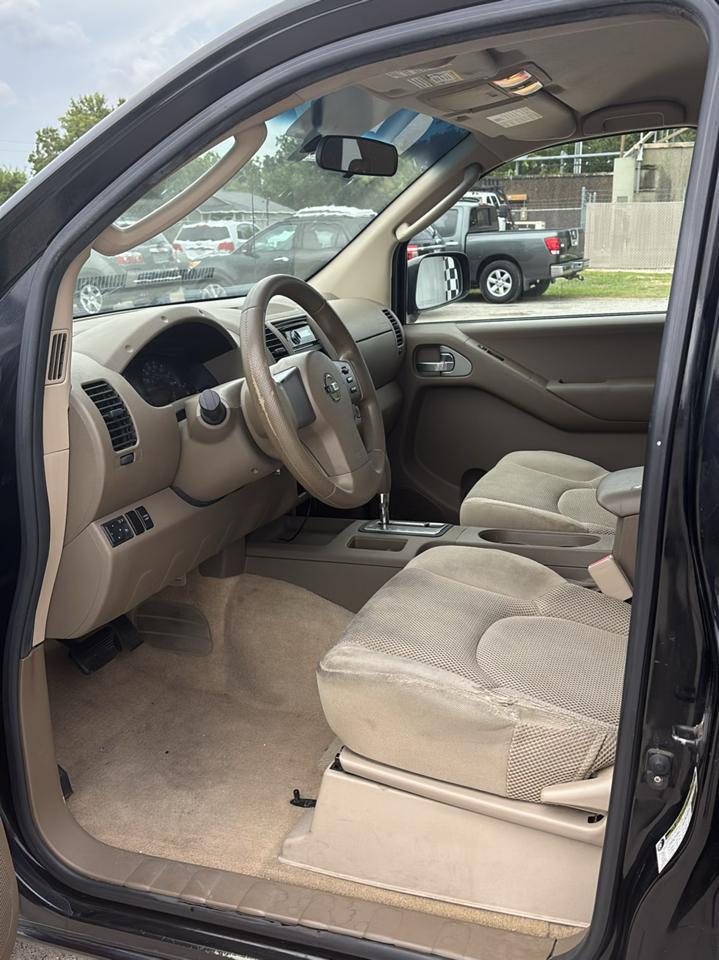 Nissan Frontier LE Crew Cab 2WD 2006
