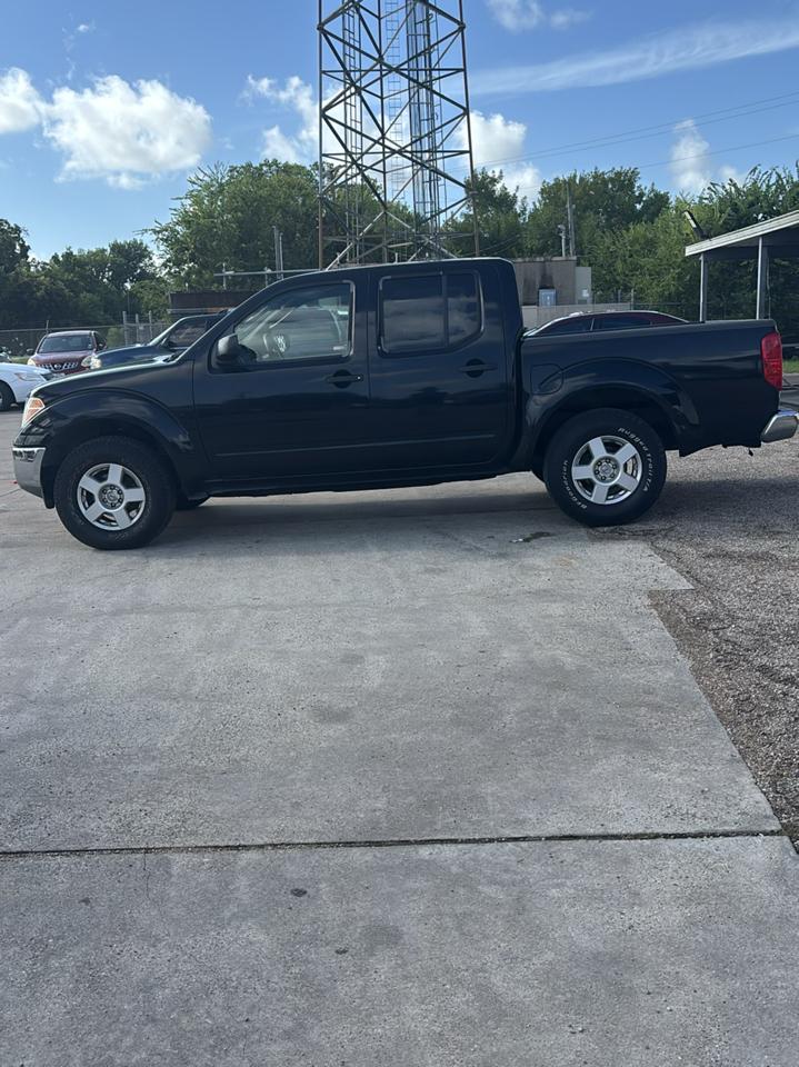 Nissan Frontier LE Crew Cab 2WD 2006