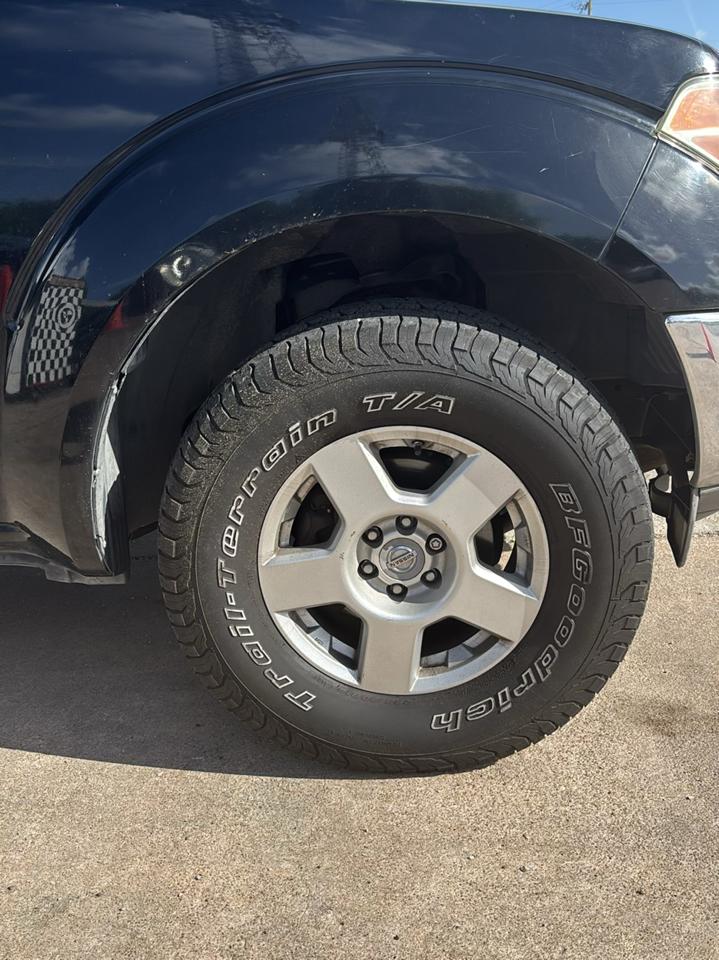Nissan Frontier LE Crew Cab 2WD 2006