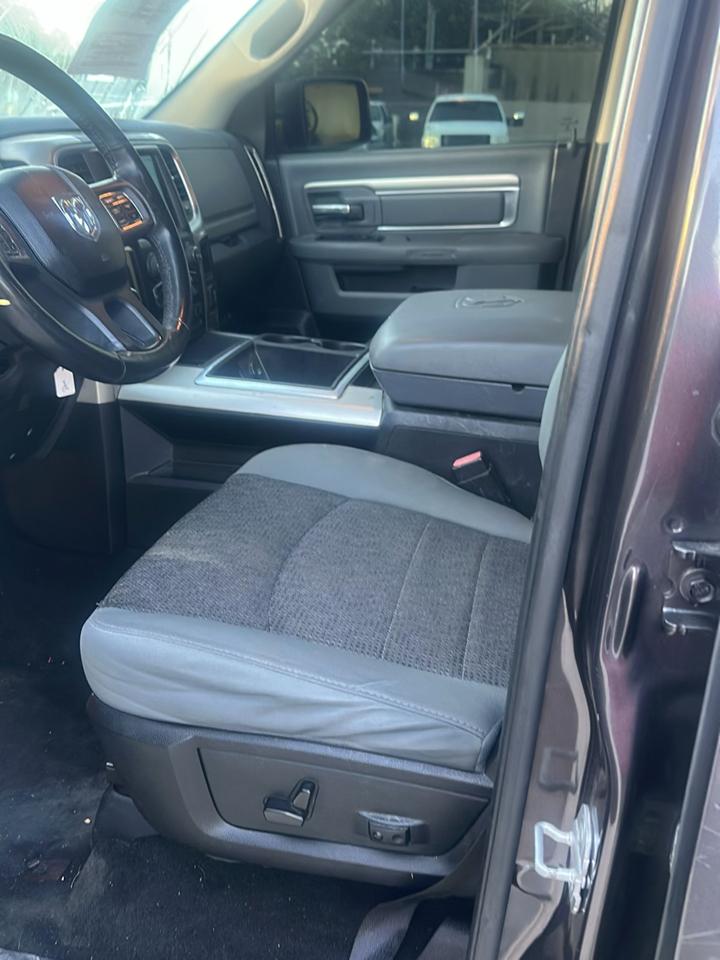RAM 1500 SLT Crew Cab SWB 4WD 2014