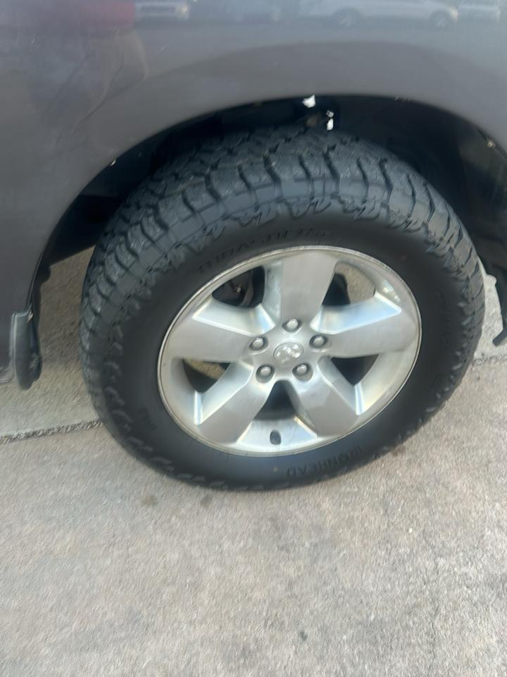 RAM 1500 SLT Crew Cab SWB 4WD 2014