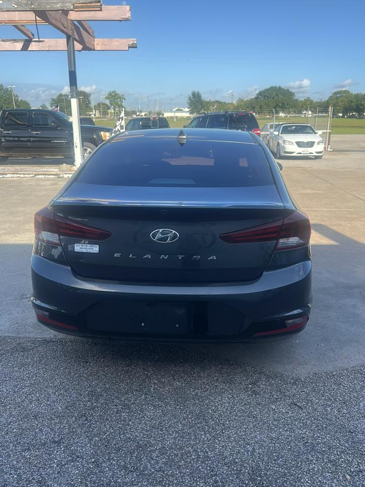Hyundai Elantra Limited 2020