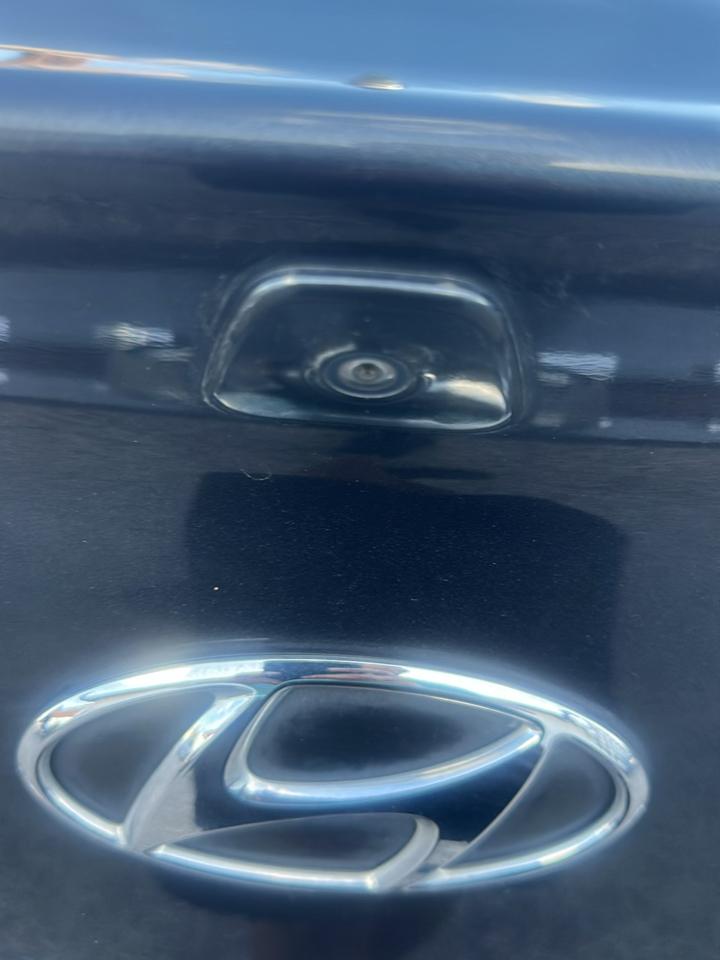 Hyundai Elantra Limited 2020