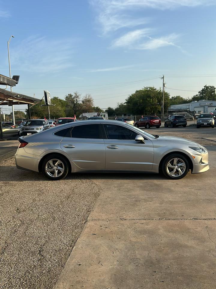Hyundai Sonata SE 2021