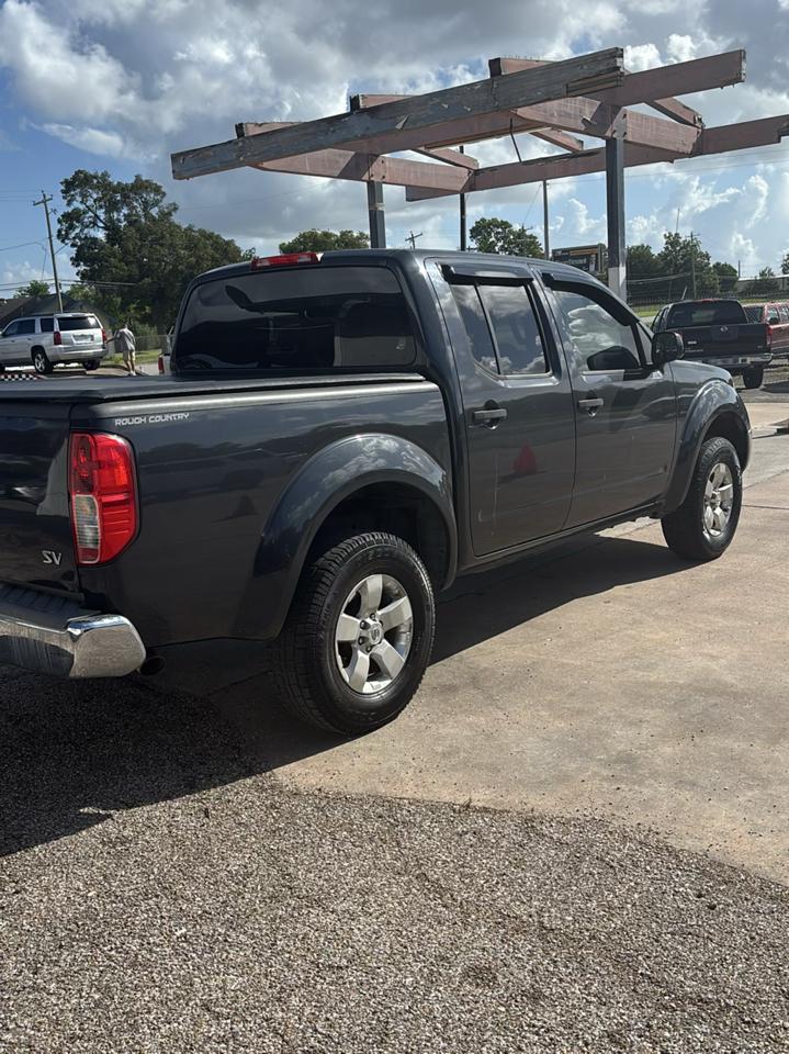Nissan Frontier S Crew Cab 2WD 2011