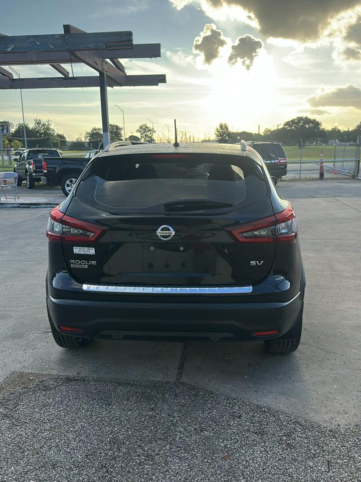 Nissan Rogue Sport S 2020