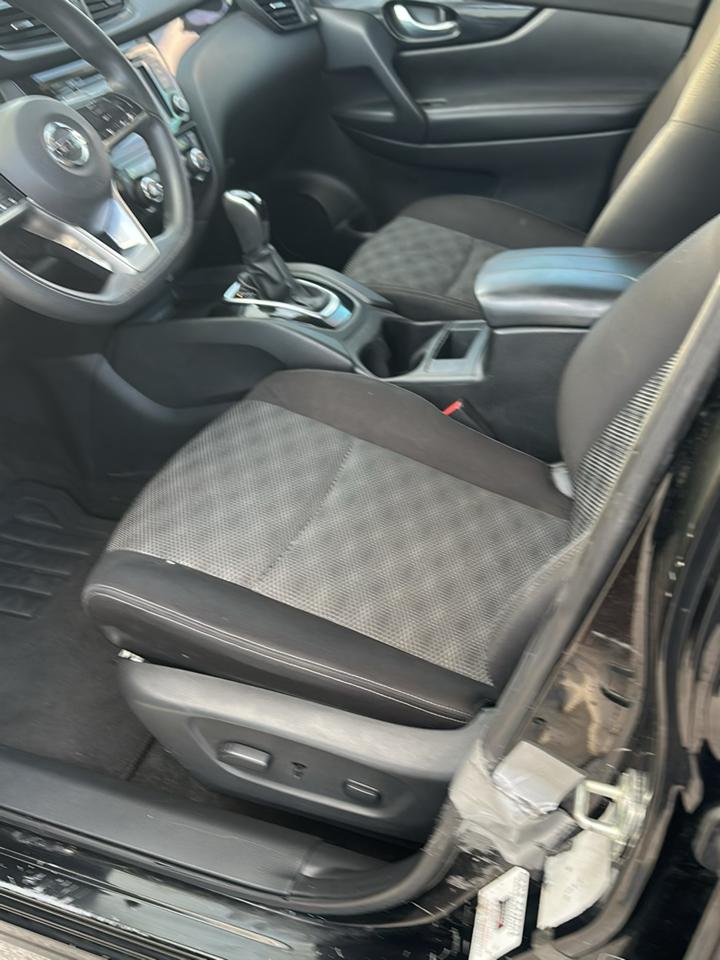 Nissan Rogue Sport S 2020