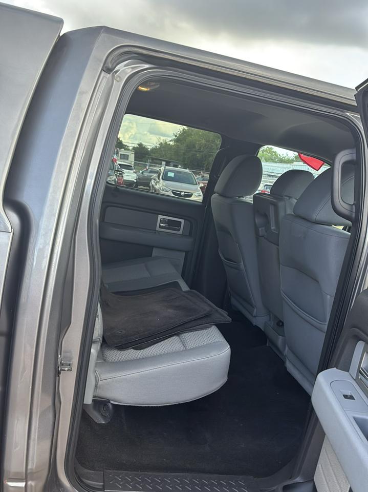 Ford F-150 XL SuperCrew 5.5-ft. Bed 2WD 2011