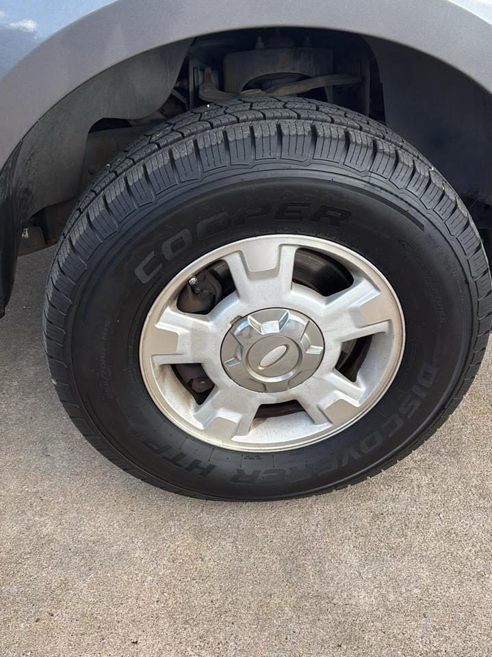 Ford F-150 XL SuperCrew 5.5-ft. Bed 2WD 2011