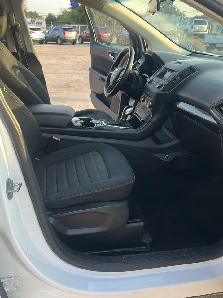 Ford Edge SE FWD 2017