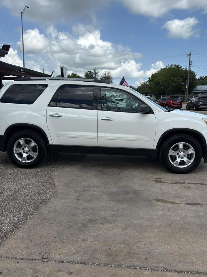 GMC Acadia SLE-2 FWD 2011