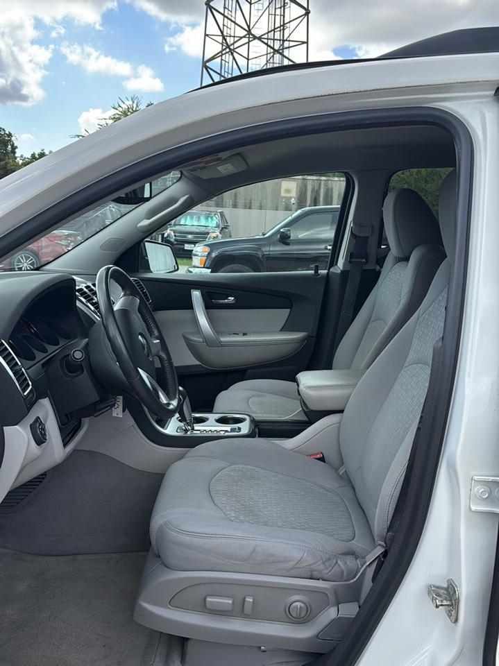 GMC Acadia SLE-2 FWD 2011