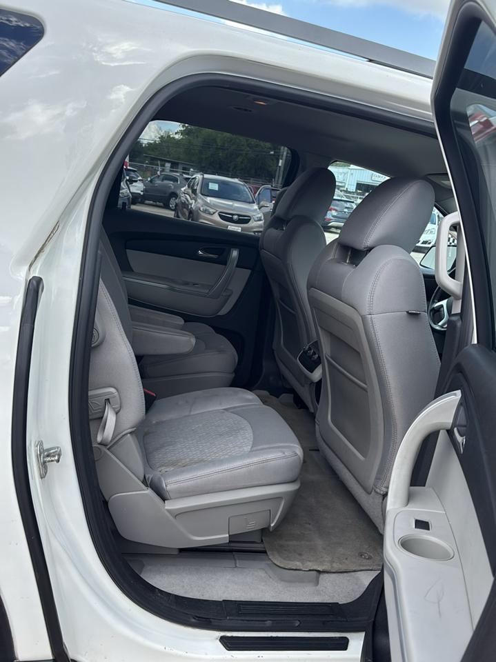 GMC Acadia SLE-2 FWD 2011