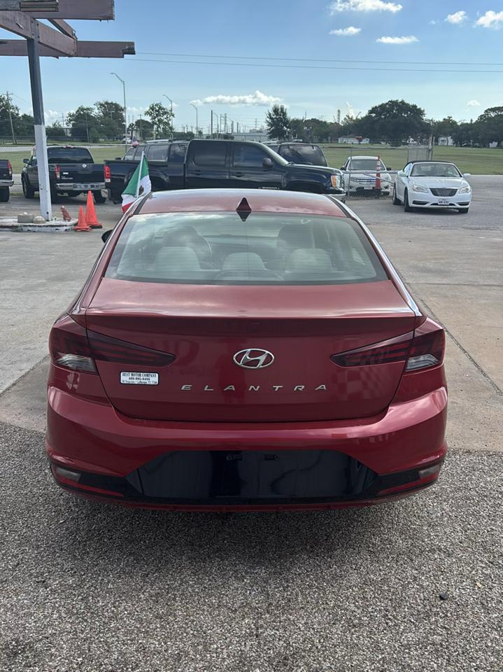 Hyundai Elantra Limited 2019