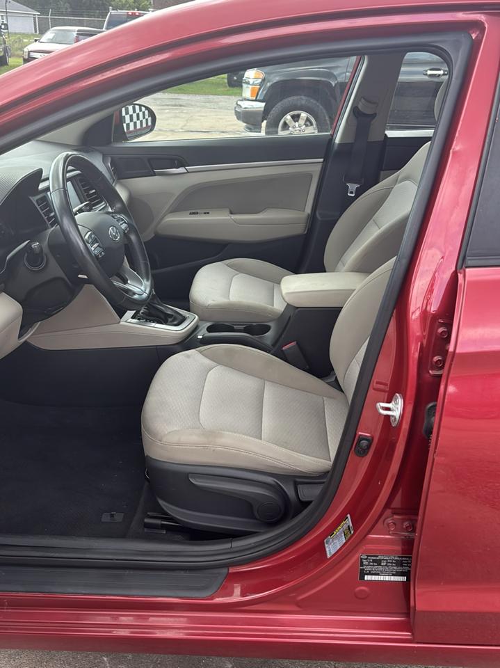 Hyundai Elantra Limited 2019
