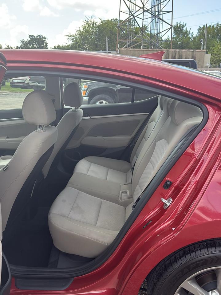 Hyundai Elantra Limited 2019