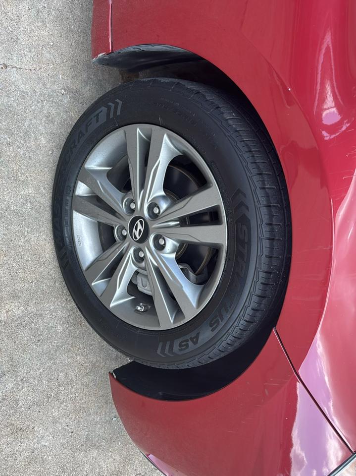 Hyundai Elantra Limited 2019