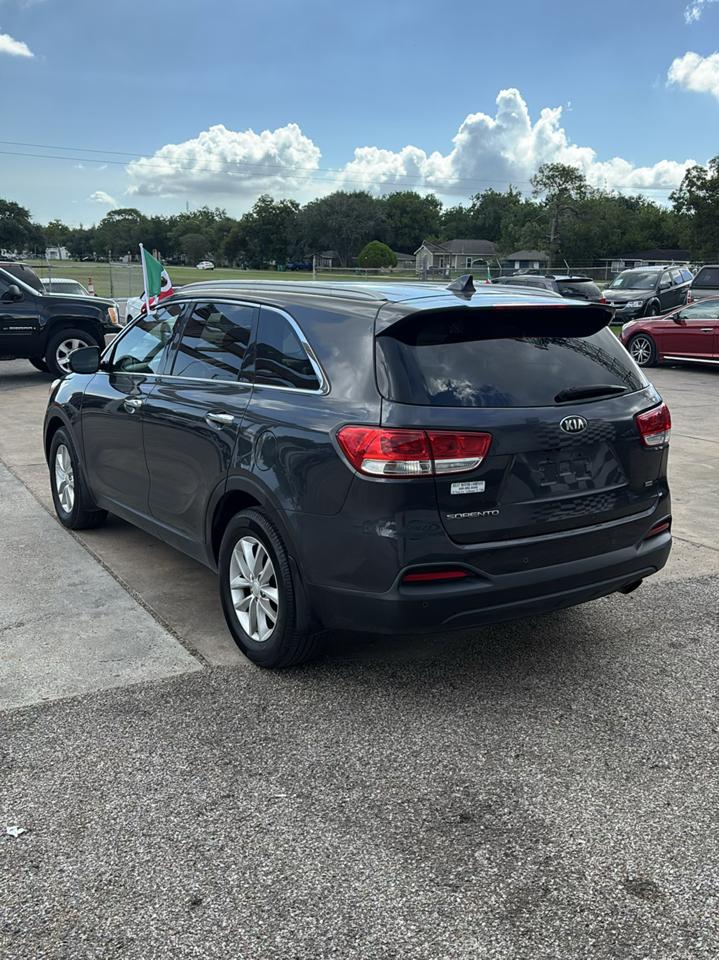Kia Sorento LX 2WD 2017