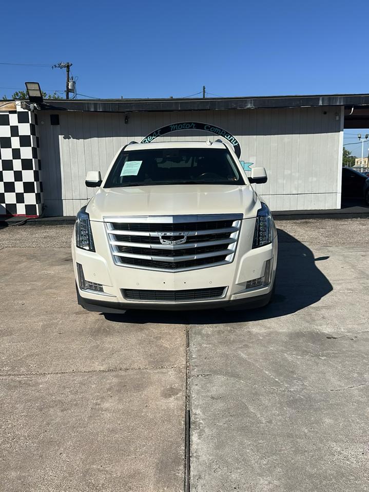 Cadillac Escalade Luxury 2WD 2015