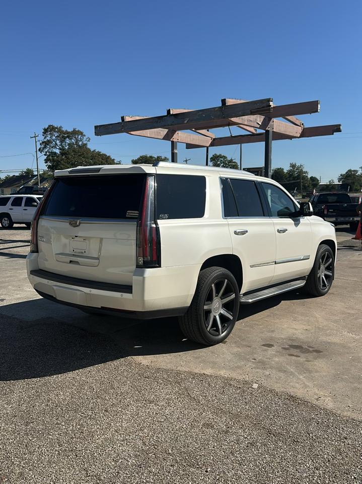 Cadillac Escalade Luxury 2WD 2015