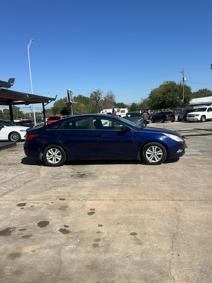 Hyundai Sonata GLS 2013