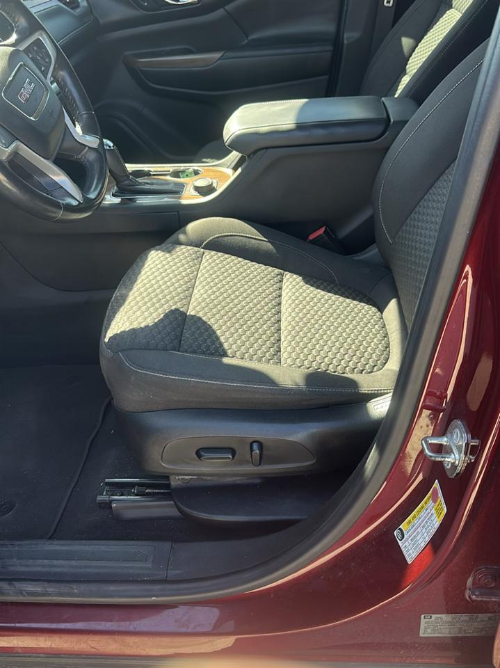 GMC Acadia SLE-2 FWD 2017