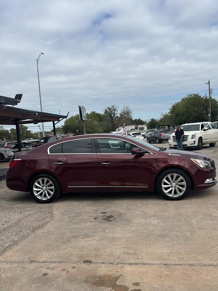 Buick LaCrosse Base 2016