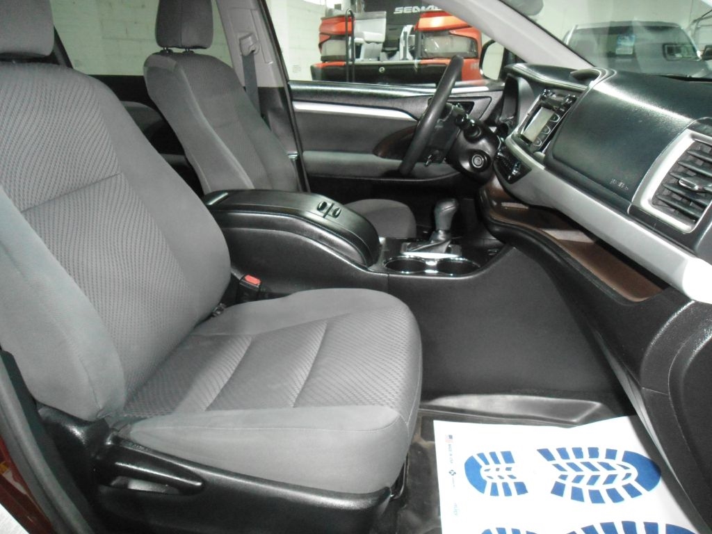 Toyota Highlander LE Plus AWD V6 2018