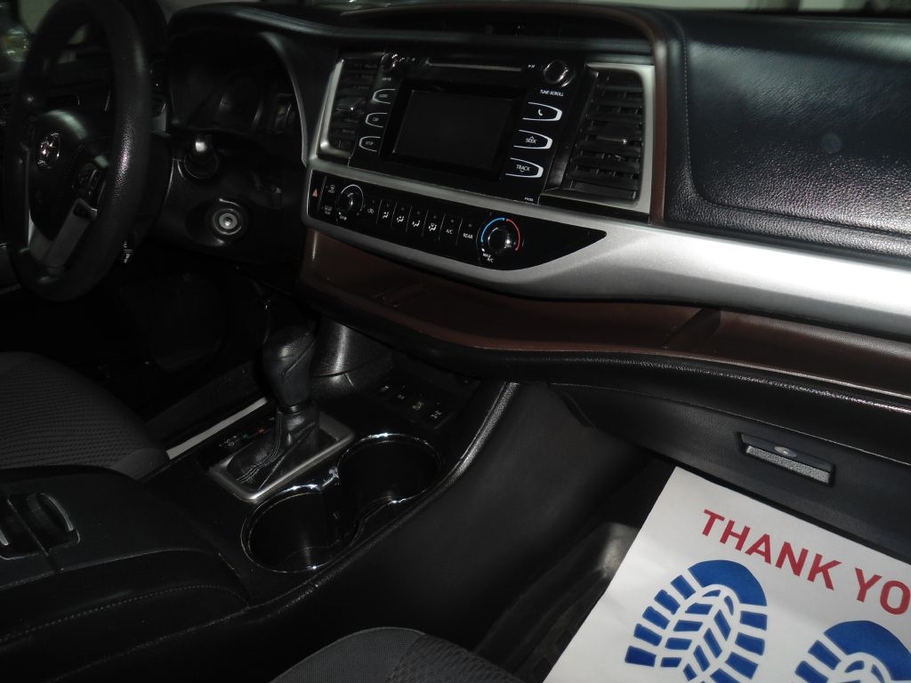 Toyota Highlander LE Plus AWD V6 2018