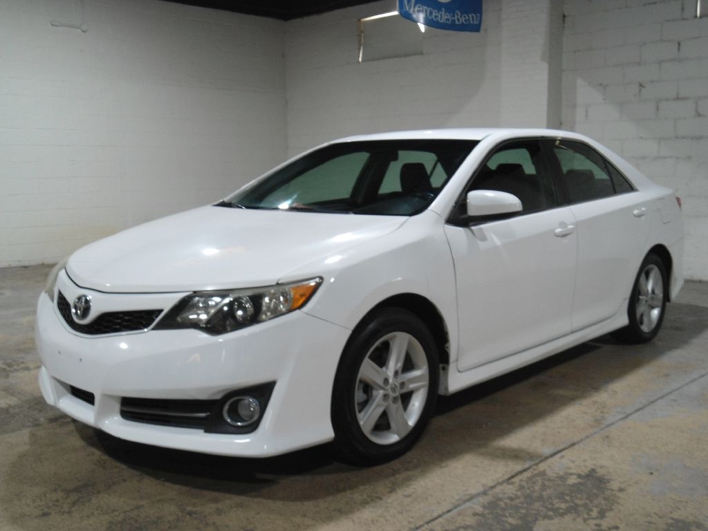 2012 Toyota Camry SE