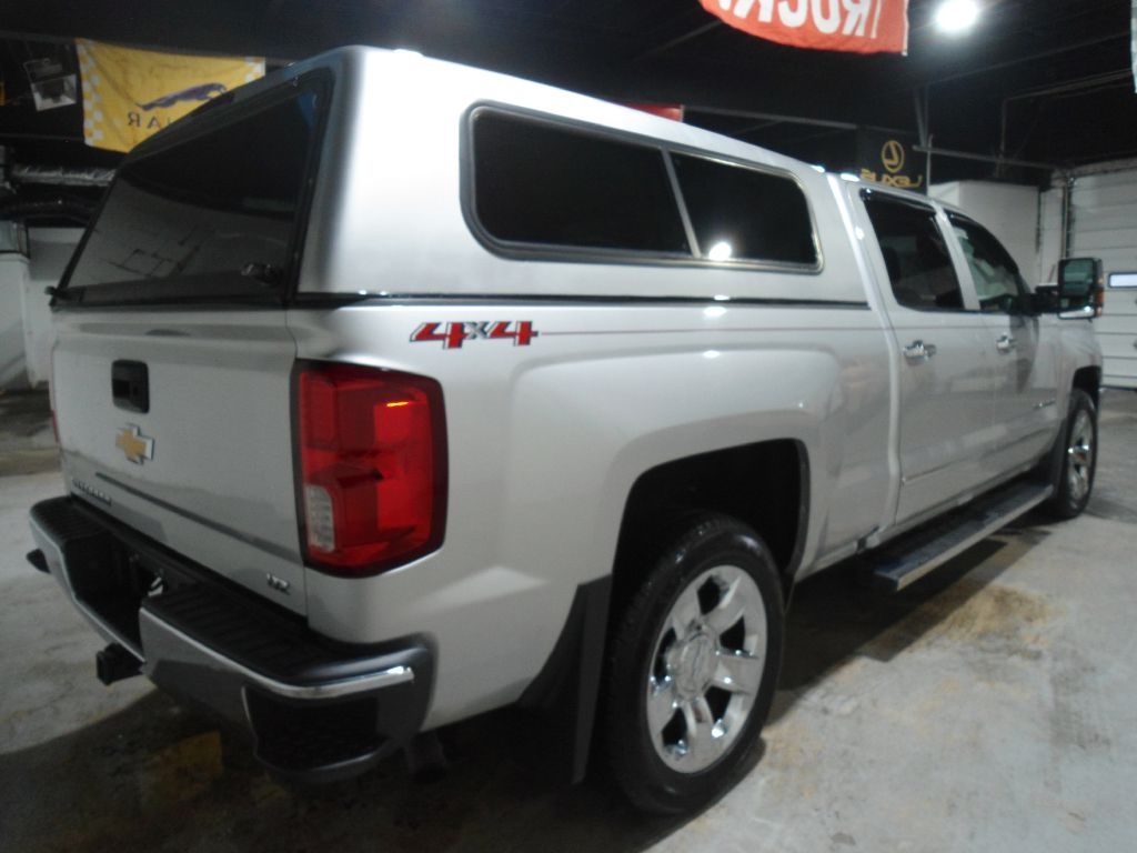 Chevrolet Silverado 1500 LTZ Crew Cab 4WD 2018