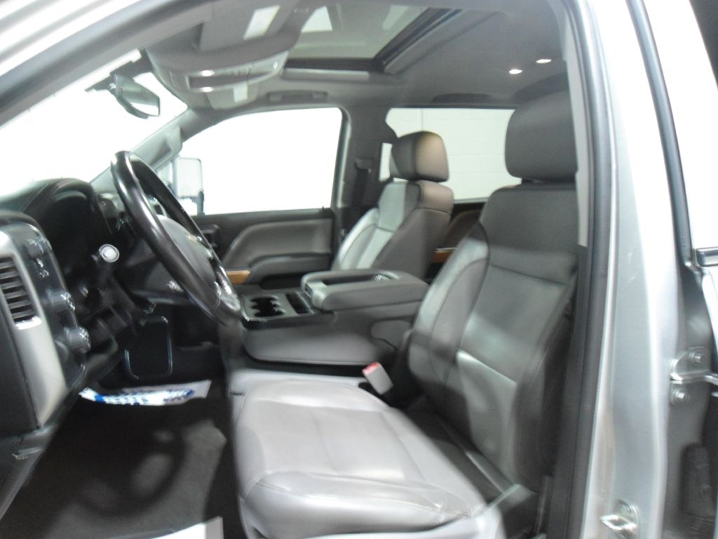 Chevrolet Silverado 1500 LTZ Crew Cab 4WD 2018