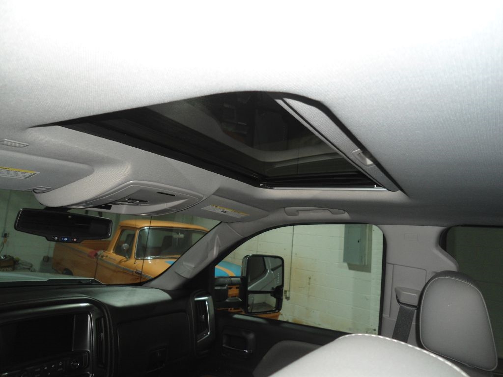 Chevrolet Silverado 1500 LTZ Crew Cab 4WD 2018