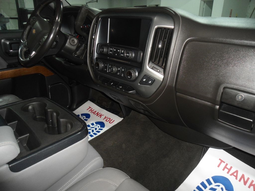 Chevrolet Silverado 1500 LTZ Crew Cab 4WD 2018