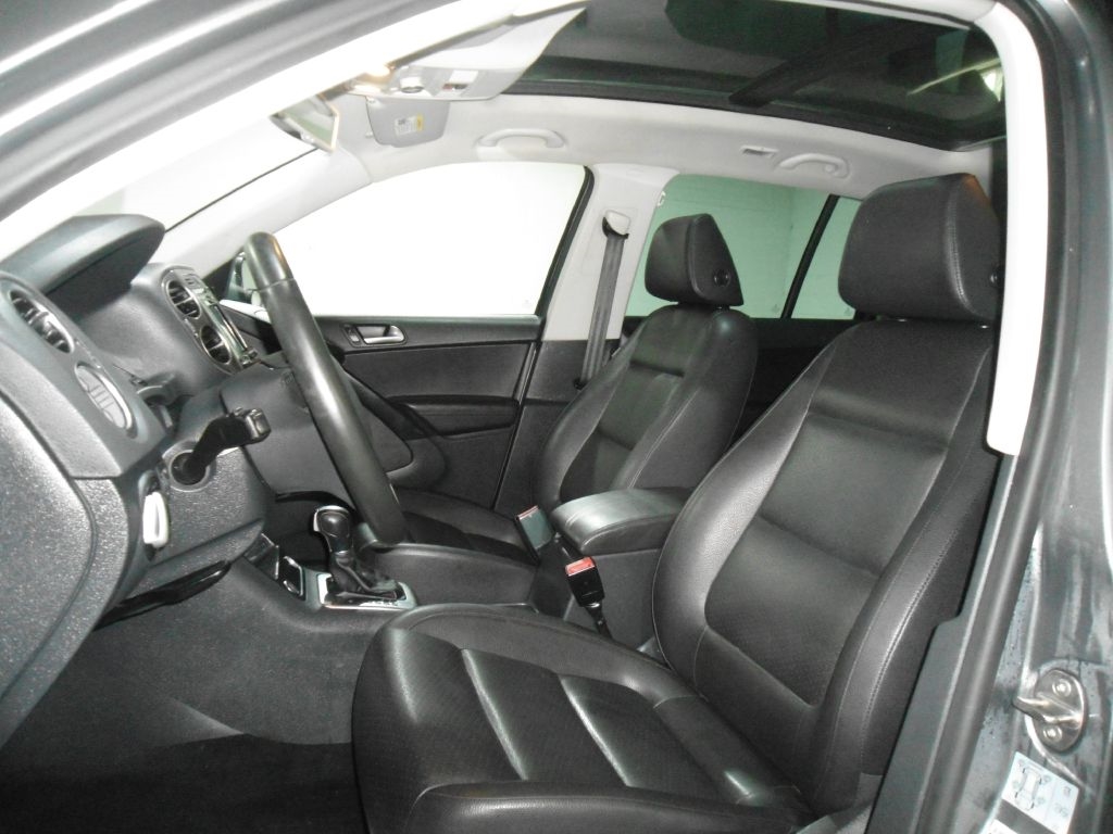 Volkswagen Tiguan 4MOTION 4dr Auto R-Line 2016