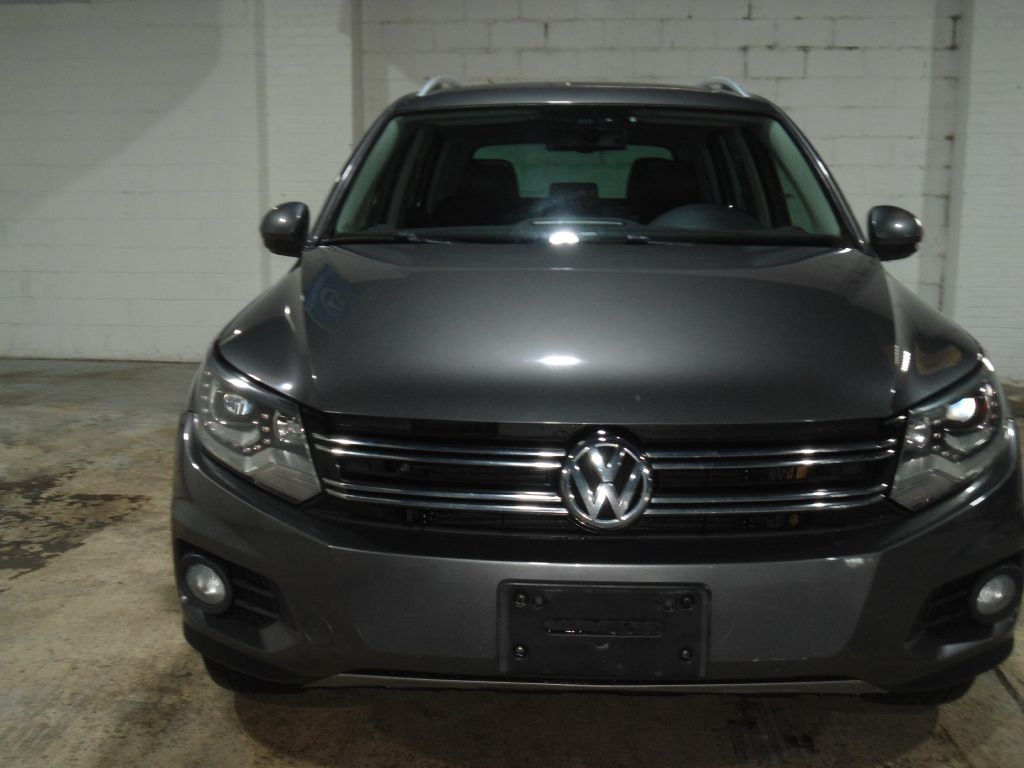 Volkswagen Tiguan 4MOTION 4dr Auto R-Line 2016