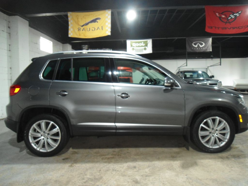 Volkswagen Tiguan 4MOTION 4dr Auto R-Line 2016