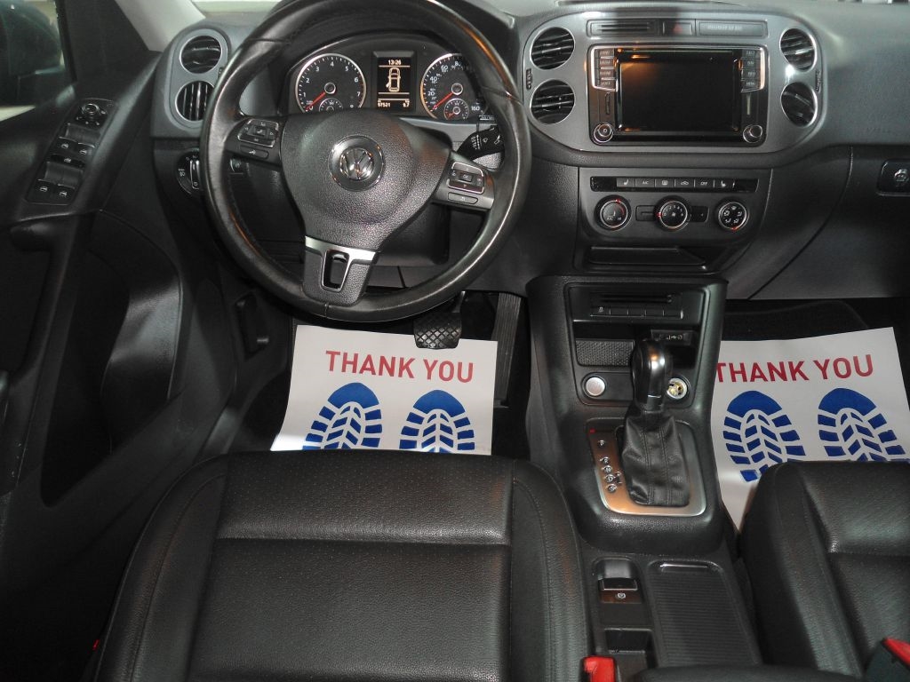 Volkswagen Tiguan 4MOTION 4dr Auto R-Line 2016