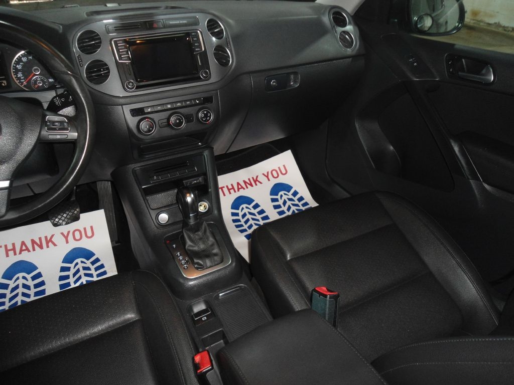 Volkswagen Tiguan 4MOTION 4dr Auto R-Line 2016