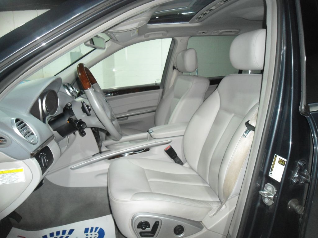 Mercedes-Benz GL-Class 4MATIC 4dr GL 450 2011