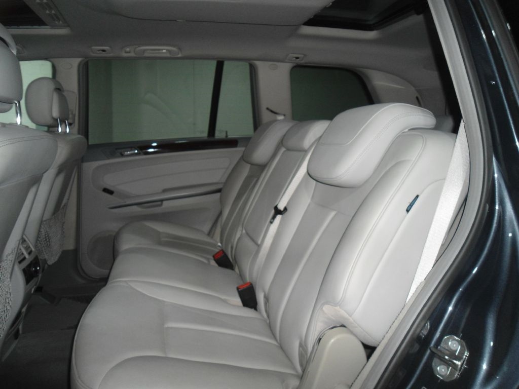 Mercedes-Benz GL-Class 4MATIC 4dr GL 450 2011