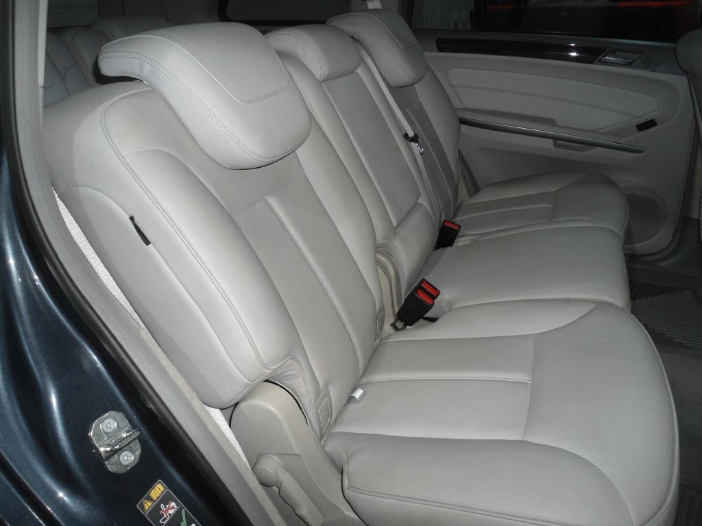 Mercedes-Benz GL-Class 4MATIC 4dr GL 450 2011