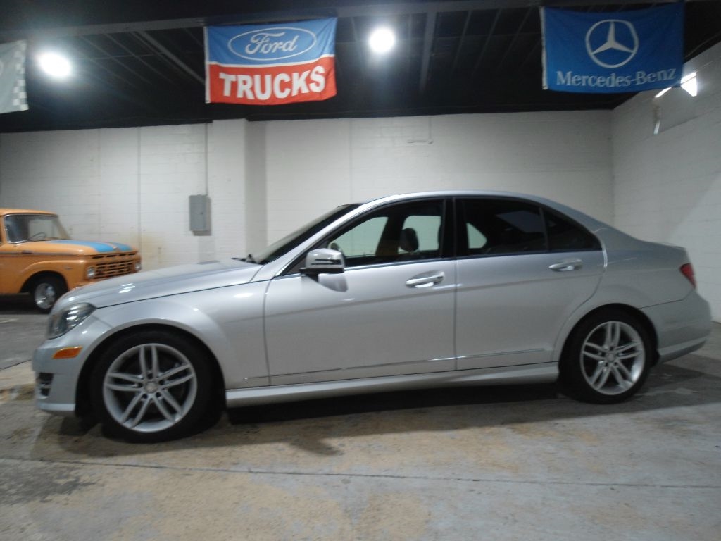 Mercedes-Benz C-Class 4dr Sdn C 300 Sport 4MATIC 2013