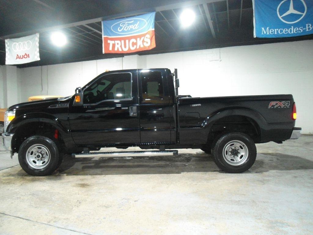 Ford Super Duty F-250 SRW 4WD SuperCab 142" Lariat 2016