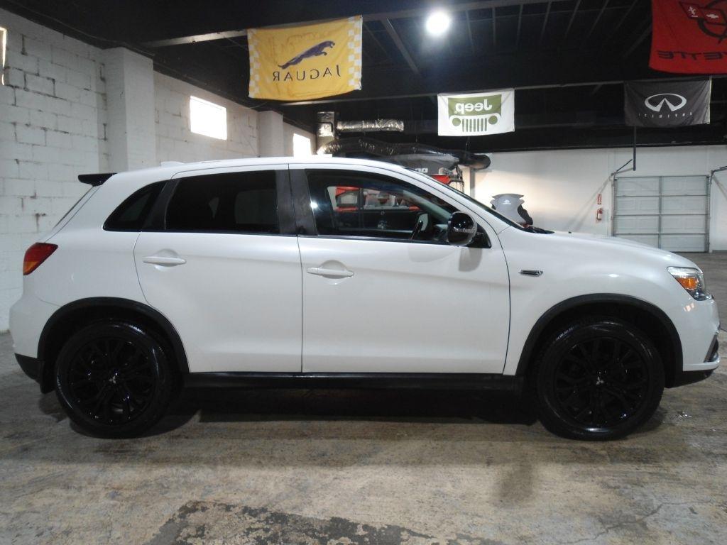 Mitsubishi Outlander Sport ES 2.0 AWC CVT 2018