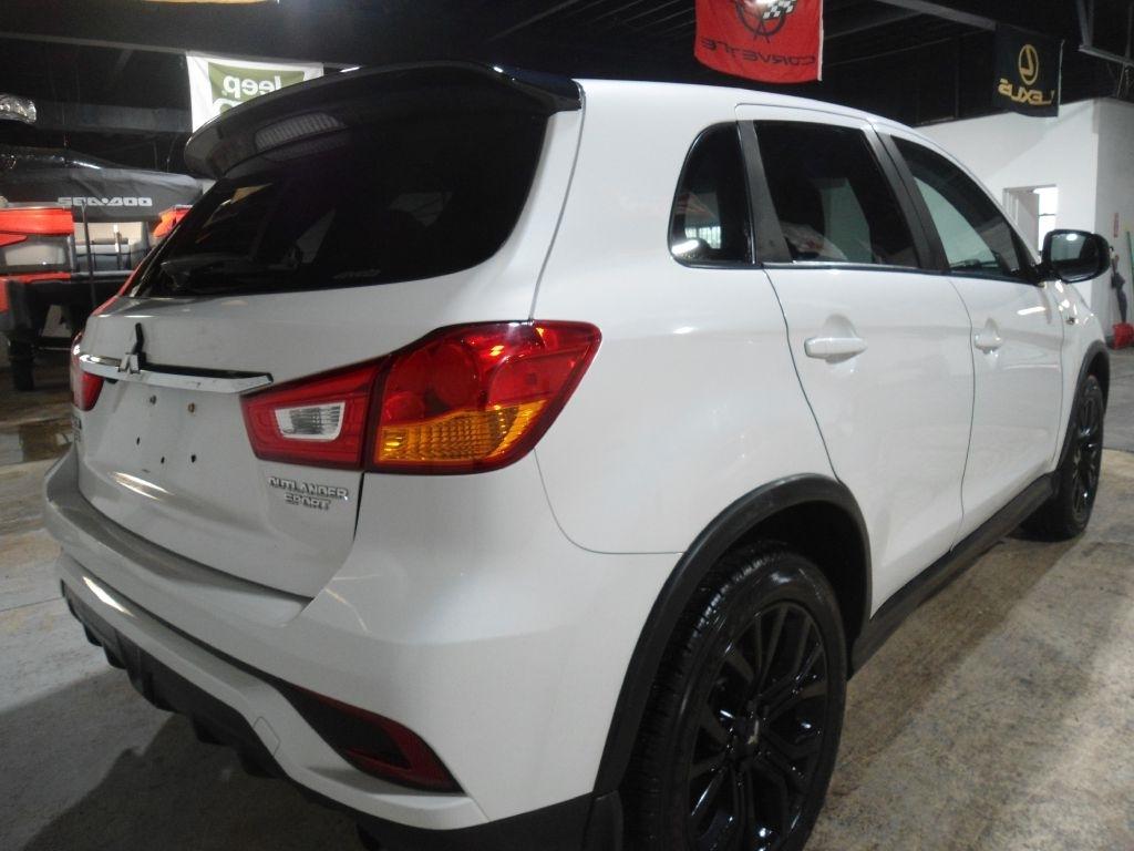 Mitsubishi Outlander Sport ES 2.0 AWC CVT 2018