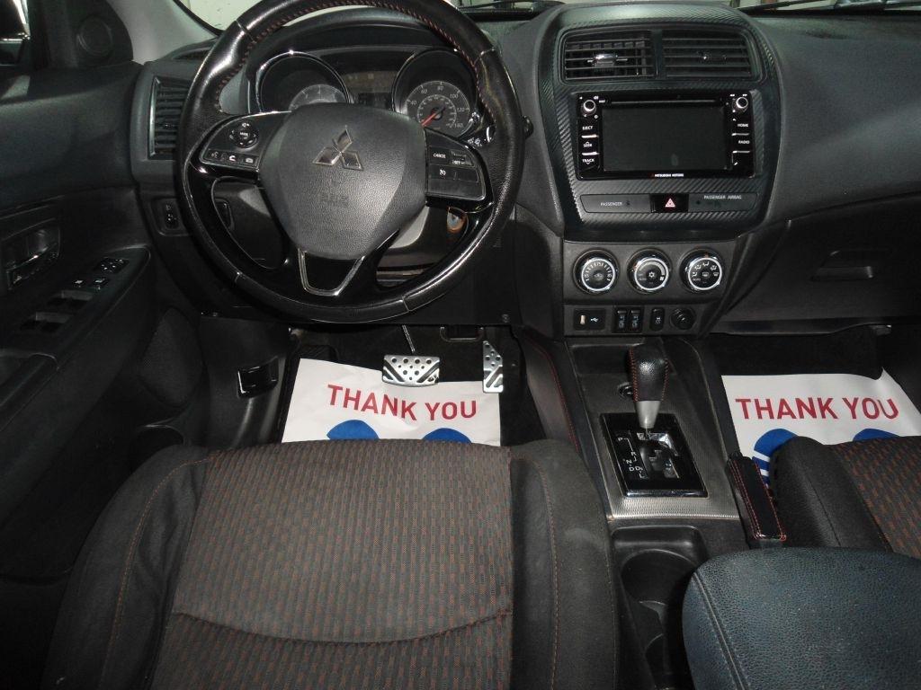 Mitsubishi Outlander Sport ES 2.0 AWC CVT 2018