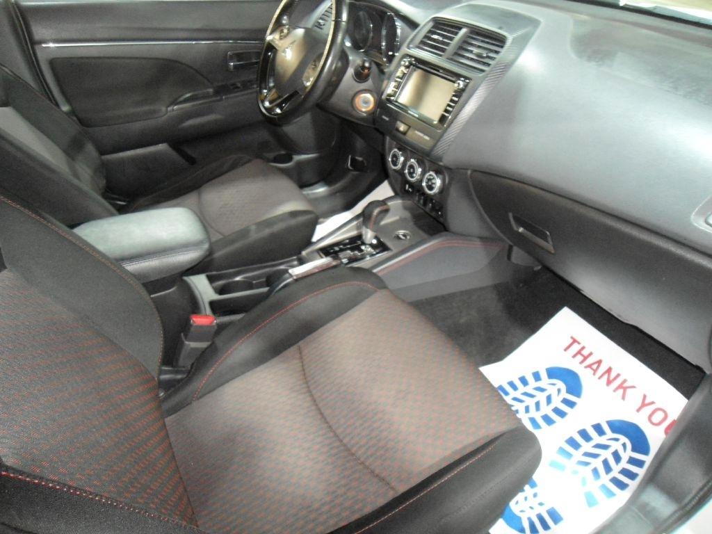 Mitsubishi Outlander Sport ES 2.0 AWC CVT 2018